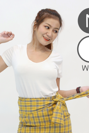 เสื้อยืดคอวี สีขาว - ไซส์ M